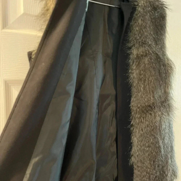 French connection sleeveless vest - Picture 6 of 7